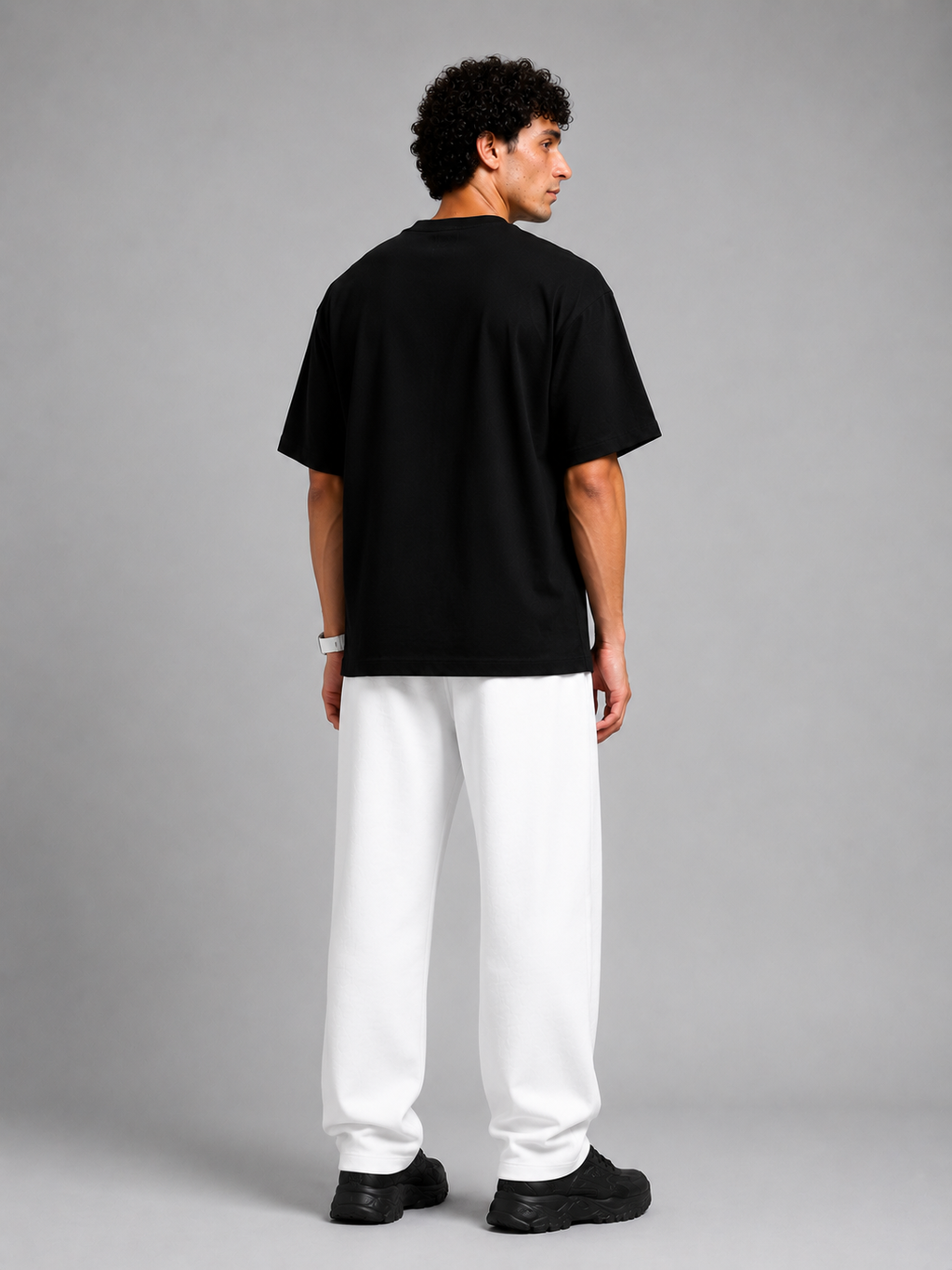 BLACK OVER SIZE T SHIRT
